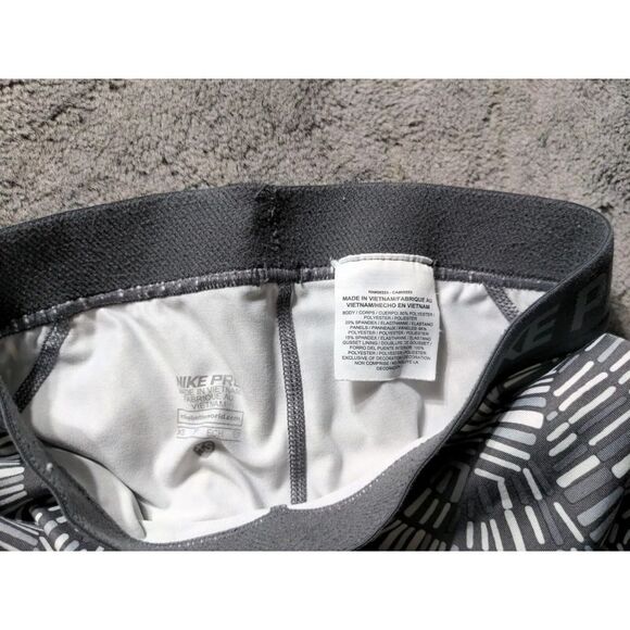 Nike Pro Women's Capri Yoga Pants Size XS Gray - Picture 8 of 12
